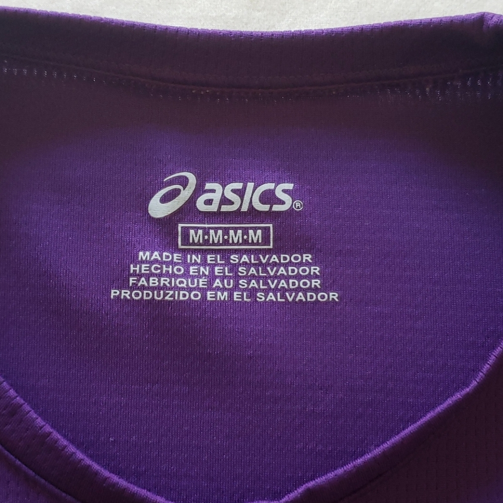 Womens' ASICS athletic/running shirt size medium - Picture 4 of 5